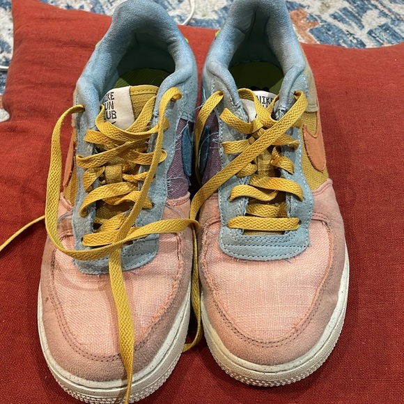 Nike Air Force 1 Sun Club Casual Shoes DM0984-700  7Y - Picture 2 of 7